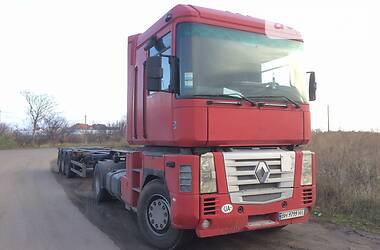 Тягач Renault Magnum 2002 в Одессе