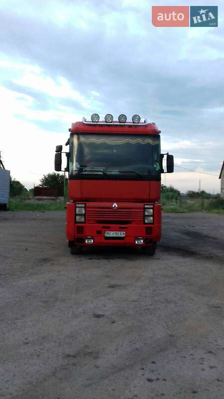 Тягач Renault Magnum 1999 в 