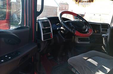Тягач Renault Magnum 2002 в 