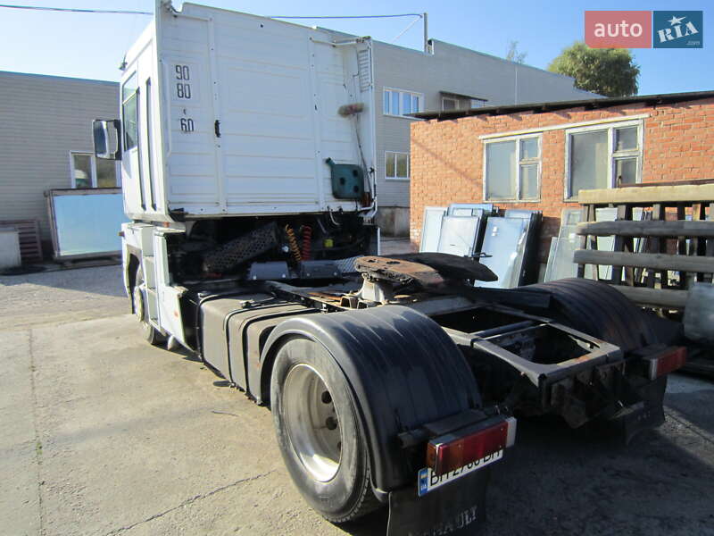 Тягач Renault Magnum 2003 в Сумах