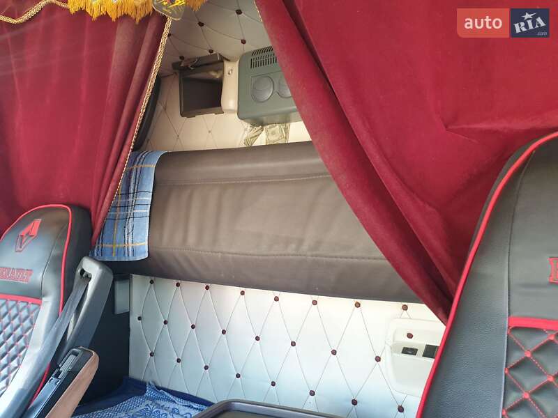 Тягач Renault Magnum 2008 в Львове