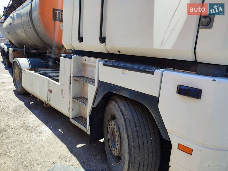 Тягач Renault Magnum 2001 в Запоріжжі