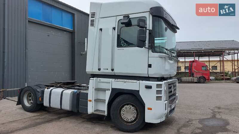 Тягач Renault Magnum 2012 в Чернигове