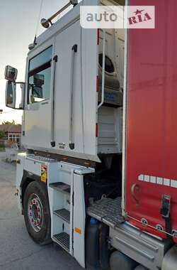 Тягач Renault Magnum 2006 в 