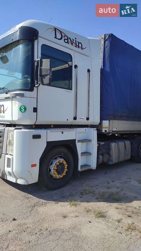 Тягач Renault Magnum 2011 в 