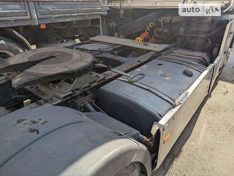 Тягач Renault Magnum 2003 в Запорожье
