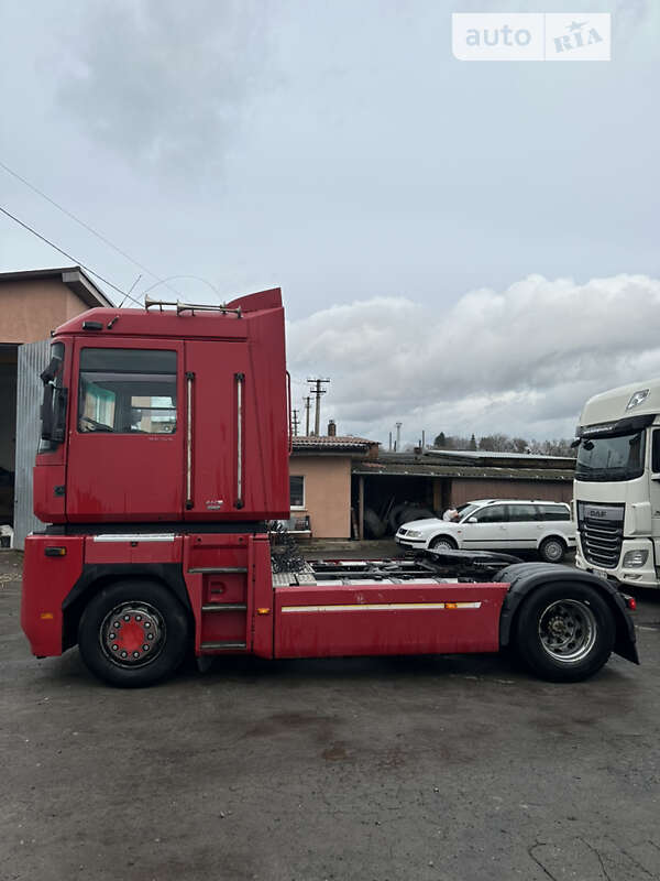Тягач Renault Magnum 2008 в Луцьку