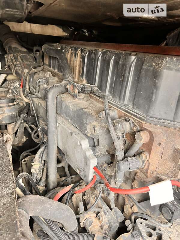 Тягач Renault Magnum 2005 в Киеве