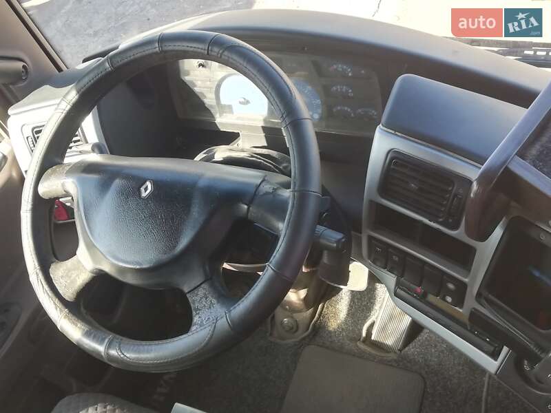 Тягач Renault Magnum 2003 в Чернигове