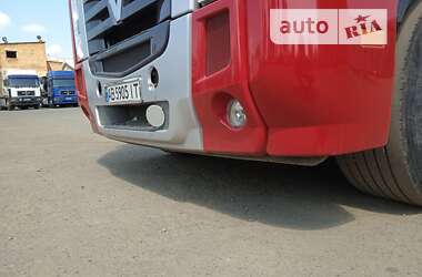 Тягач Renault Magnum 2010 в 
