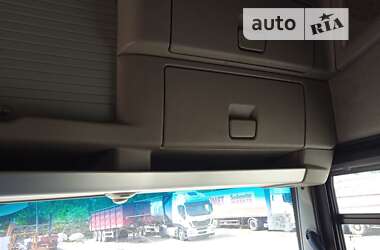 Тягач Renault Magnum 2010 в 