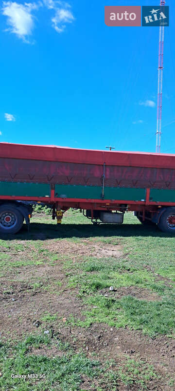 Зерновоз Renault Magnum 2004 в Новоархангельске