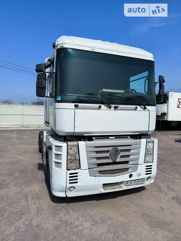 Тягач Renault Magnum 2005 в Чернигове