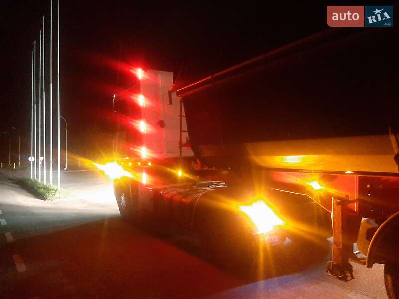 Тягач Renault Magnum 2002 в Львове