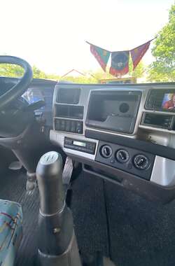 Тягач Renault Magnum 2004 в 