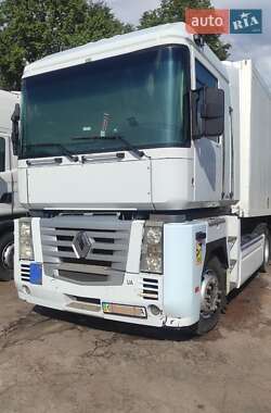 Тягач Renault Magnum 2005 в 