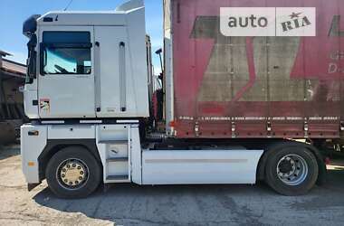 Грузопассажирский фургон Renault Magnum 2009 в 