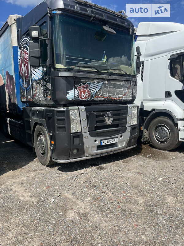 Renault Magnum 2012