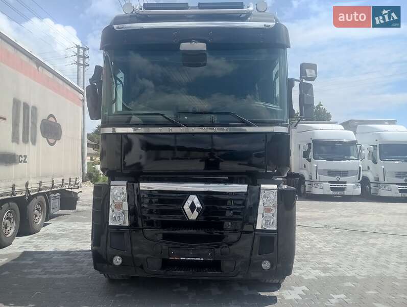 Тягач Renault Magnum 2012 в Львове