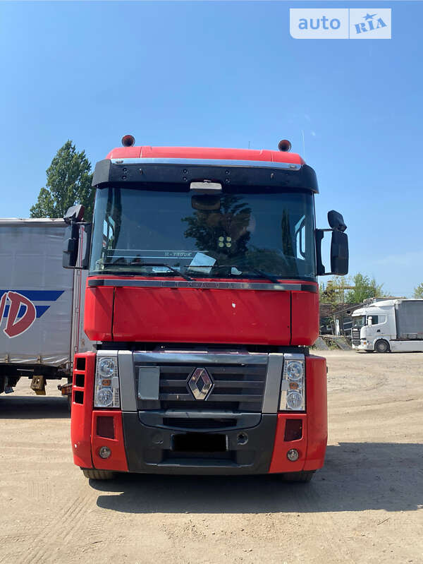 Renault Magnum 2012