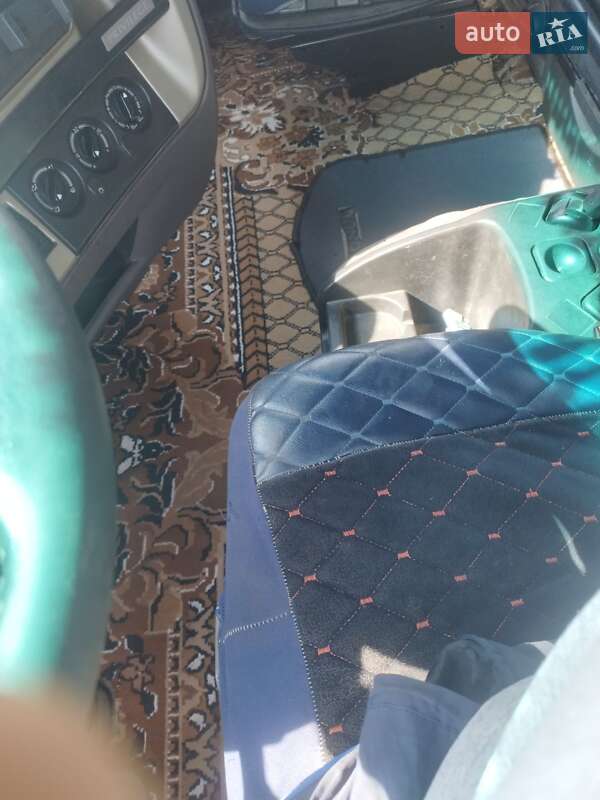 Тягач Renault Magnum 2007 в Носовке