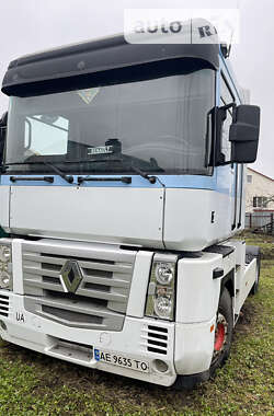 Тягач Renault Magnum 2004 в 