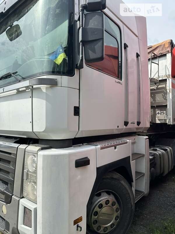 Тягач Renault Magnum 2012 в Львове фото 2 Тягач Renault Magnum 2012 в Львове