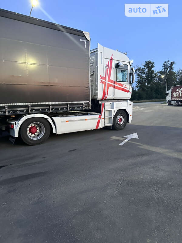 Тягач Renault Magnum 2011 в Иршаве