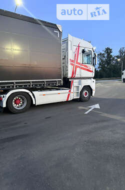 Тягач Renault Magnum 2011 в 