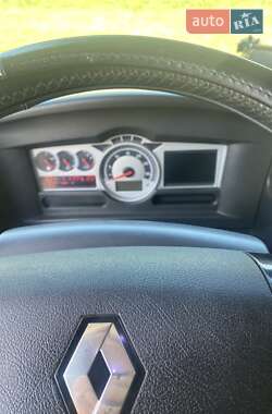 Тягач Renault Magnum 2012 в 