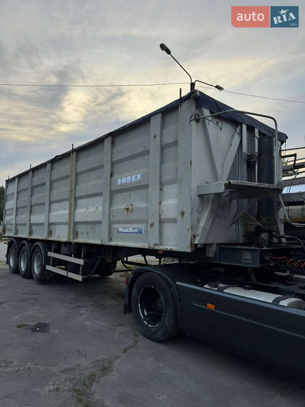 Тягач Renault Magnum 2008 в Ивано-Франковске