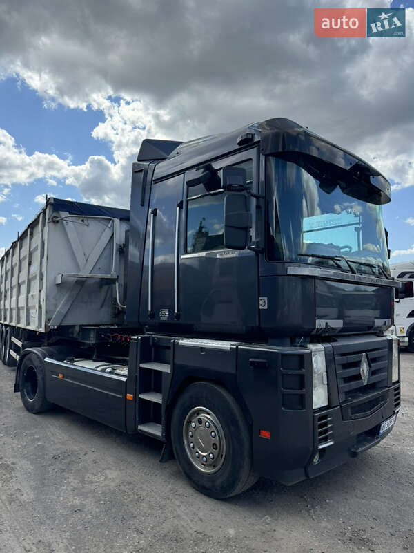Тягач Renault Magnum 2008 в Ивано-Франковске