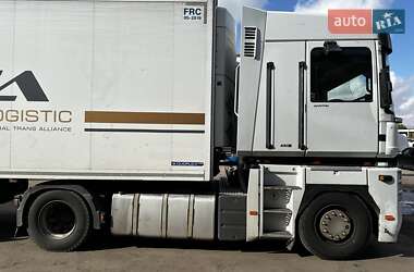 Тягач Renault Magnum 2012 в 