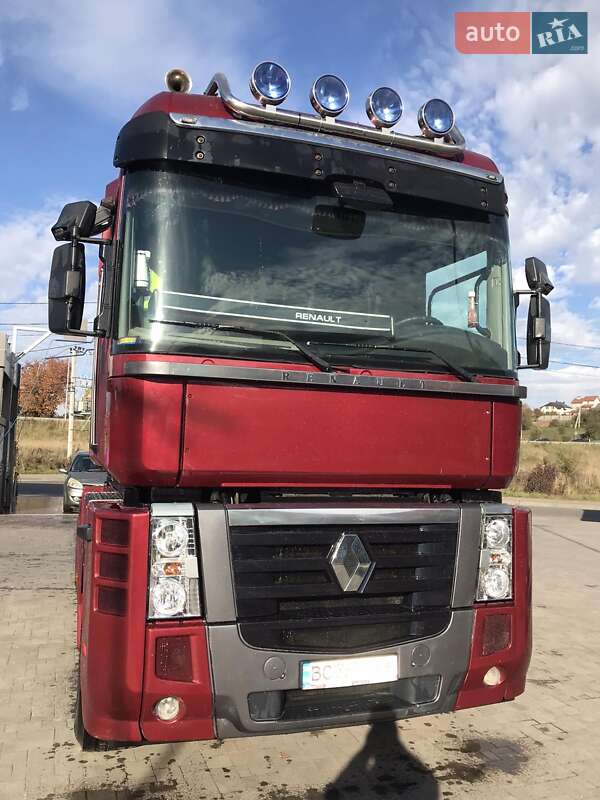 Тягач Renault Magnum 2008 в Львове