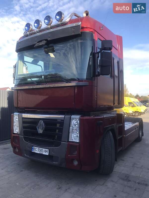 Тягач Renault Magnum 2008 в Львове