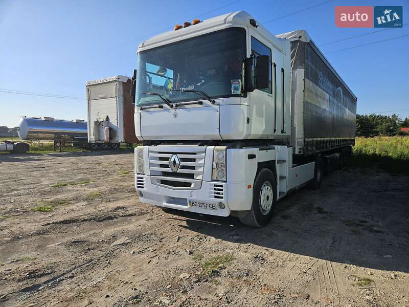 Тягач Renault Magnum 2003 в 