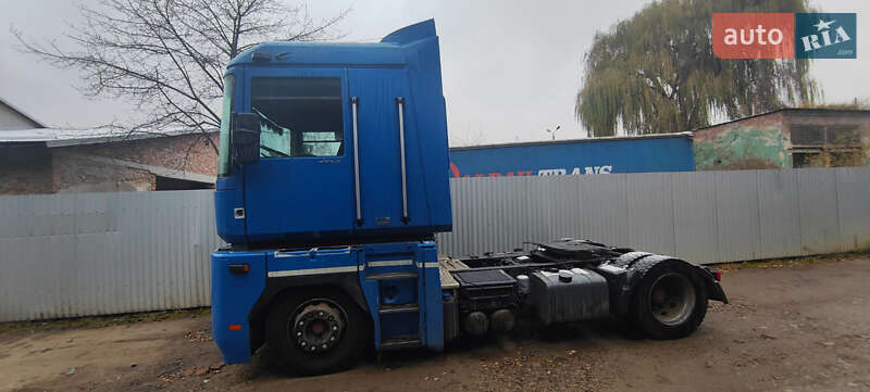 Тягач Renault Magnum 2007 в Львове