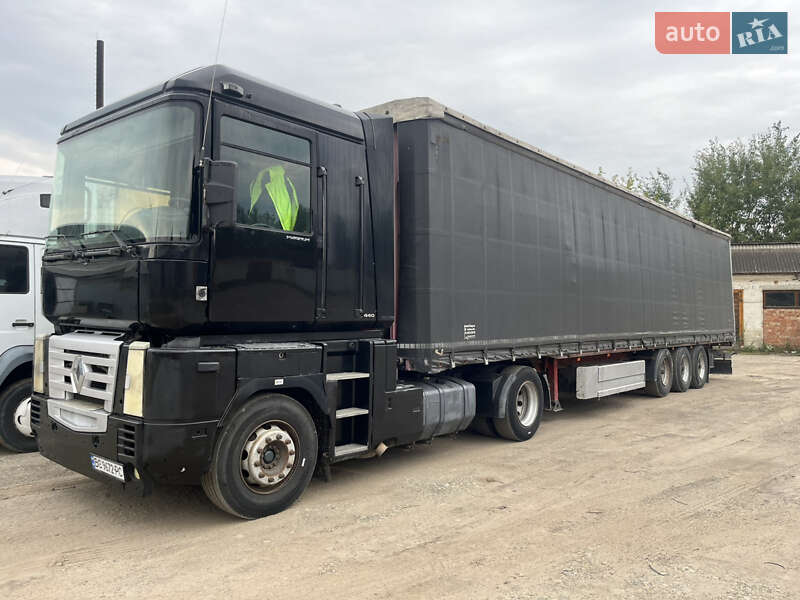 Тягач Renault Magnum 2003 в 
