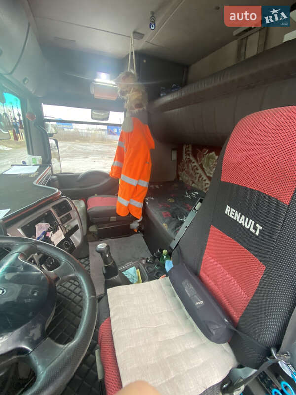 Тягач Renault Magnum 2004 в Чернигове