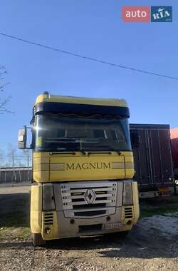 Тягач Renault Magnum 2003 в Тячеве