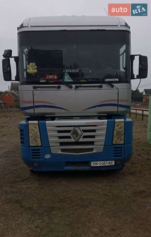 Renault Magnum 2002