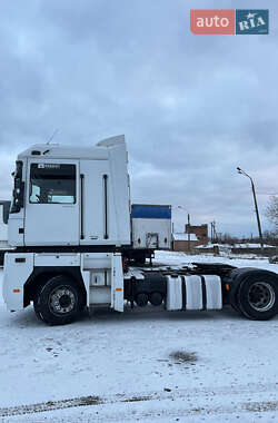 Тягач Renault Magnum 2007 в 