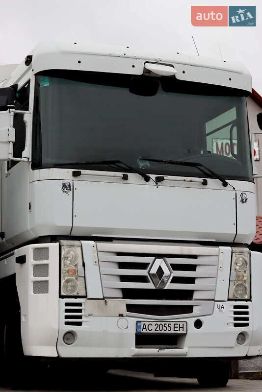 Тентованый Renault Magnum 2007 в Луцке