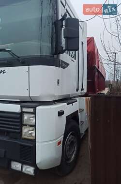 Тягач Renault Magnum 2000 в 