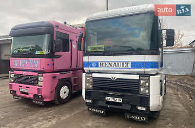 Тягач Renault Magnum 2000 в 