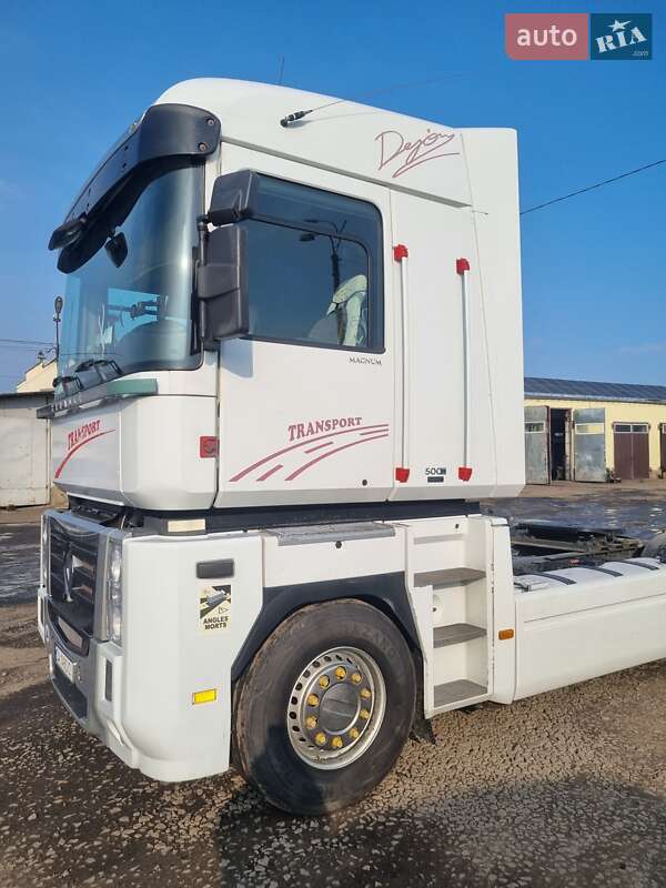 Тягач Renault Magnum 2009 в Смеле