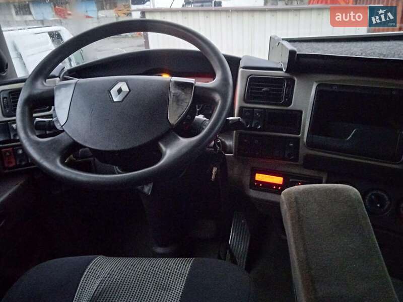 Тягач Renault Magnum 2007 в Києві