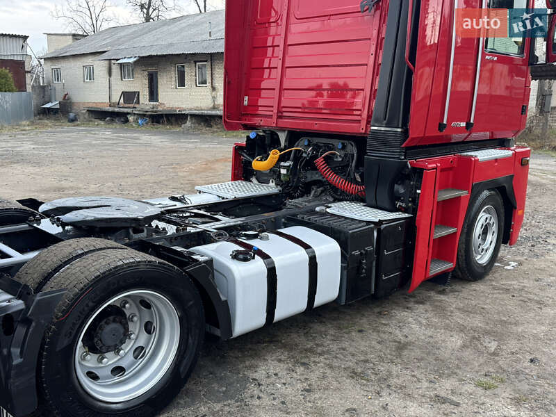 Тягач Renault Magnum 2011 в Луцке