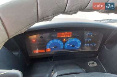 Тягач Renault Magnum 2004 в 