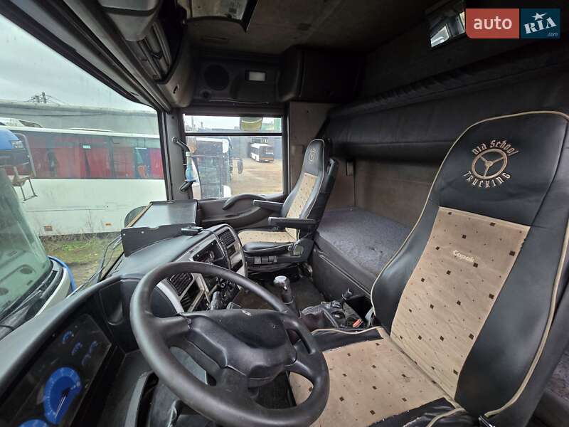 Тягач Renault Magnum 2004 в Ровно